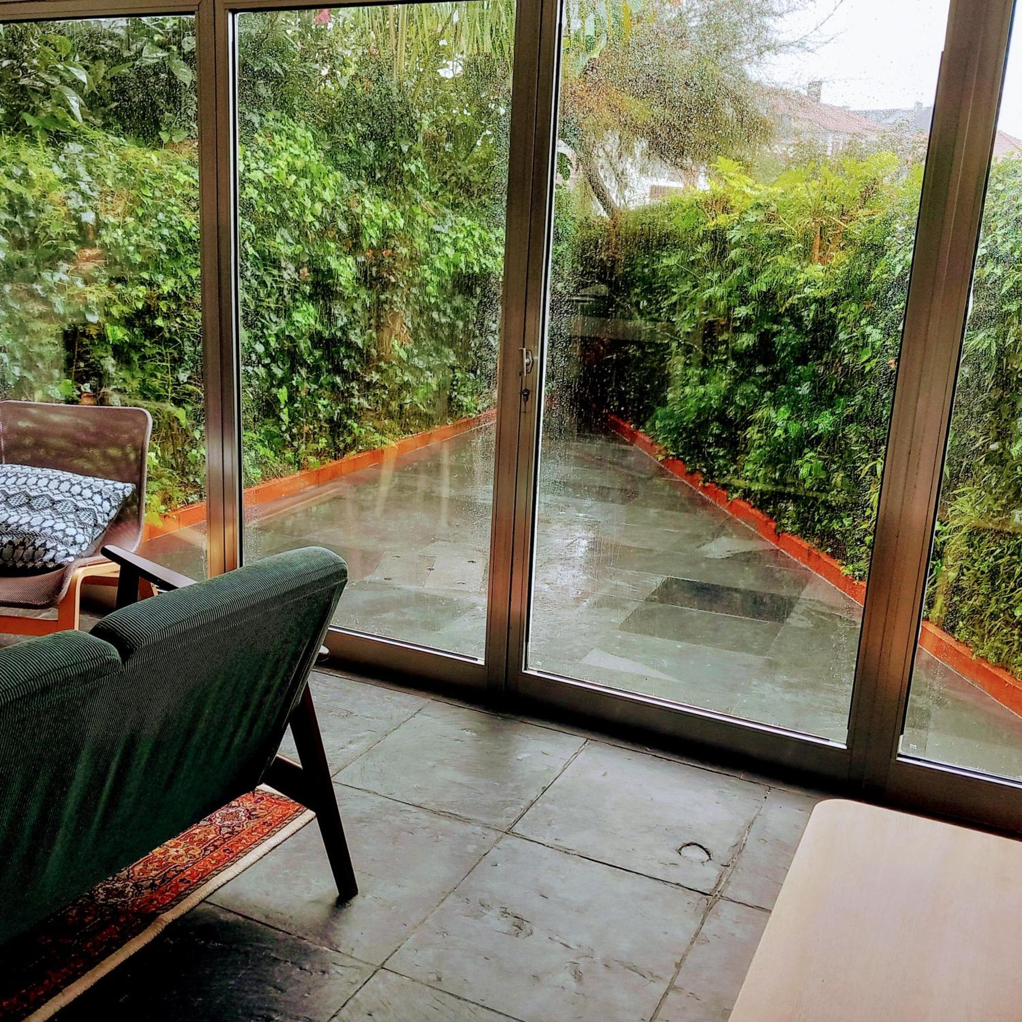 Apartment With Private Garden Porto Bagian luar foto