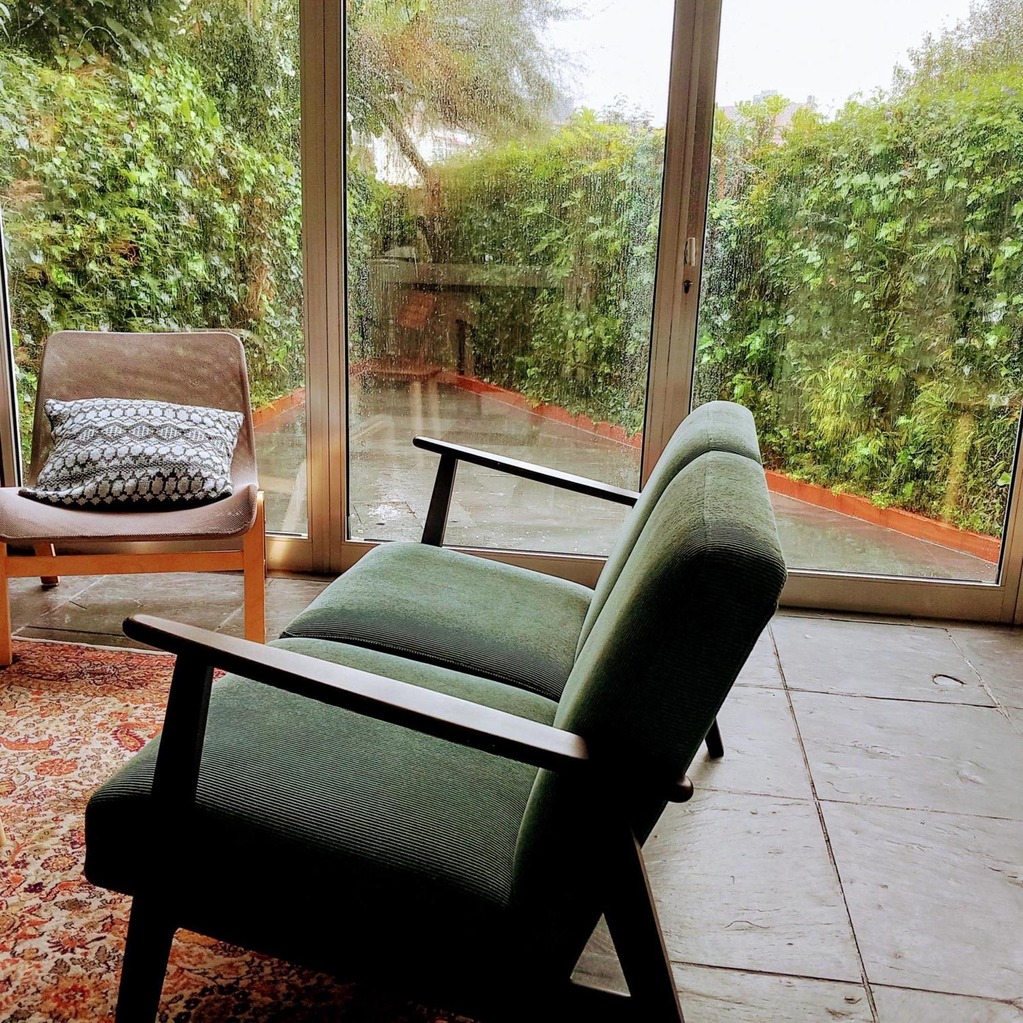 Apartment With Private Garden Porto Bagian luar foto