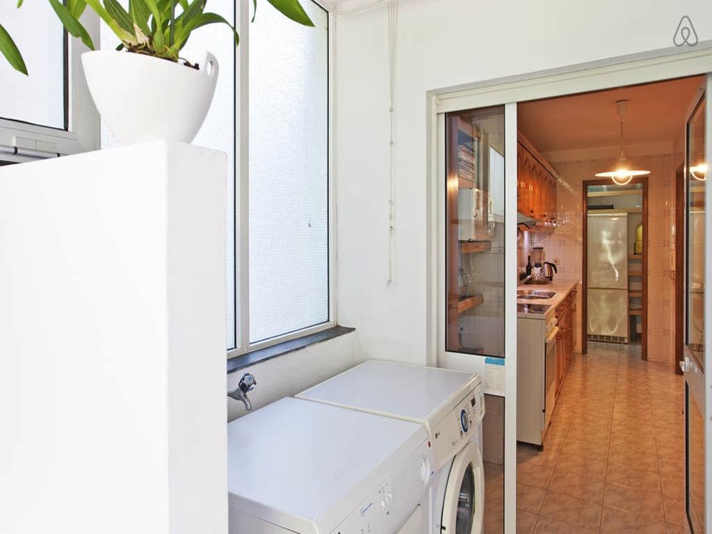 Apartment With Private Garden Porto Bagian luar foto